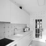 Apartman Downtown 2 Bedroom Peaceful Flat - Balcony & Private Parking Porto