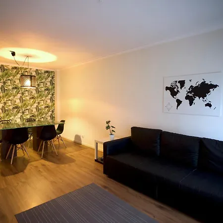 شقة Downtown 2 Bedroom Peaceful Flat - Balcony & Private Parking بورتو