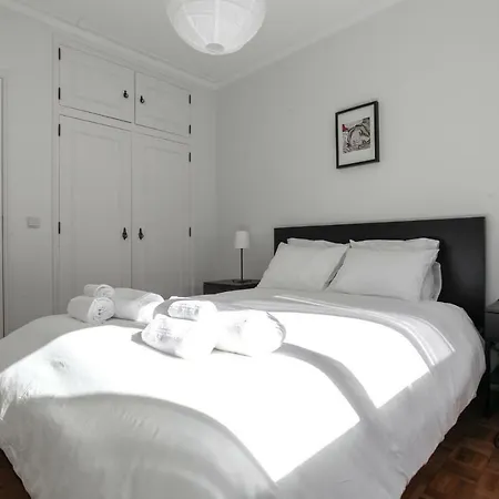 Apartmán Downtown 2 Bedroom Peaceful Flat - Balcony & Private Parking *